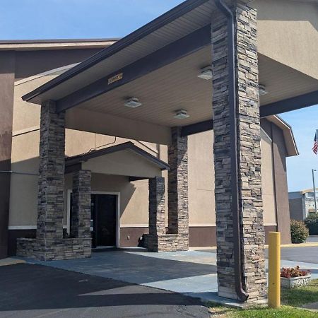 Super 8 By Wyndham Shelbyville Dış mekan fotoğraf