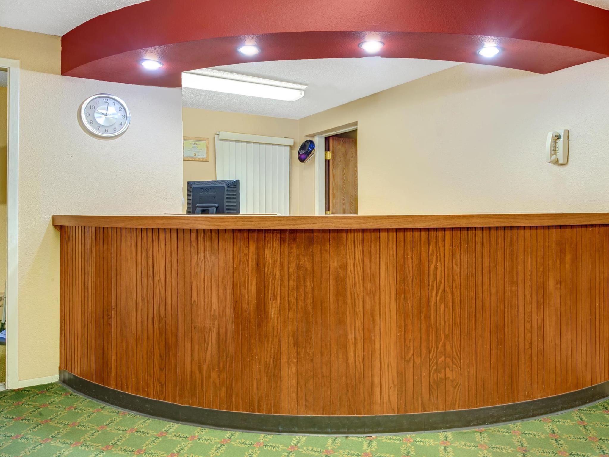 Super 8 By Wyndham Shelbyville Dış mekan fotoğraf