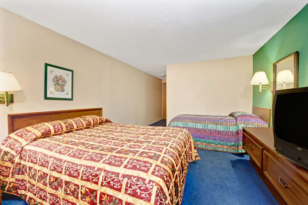 Super 8 By Wyndham Shelbyville Oda fotoğraf